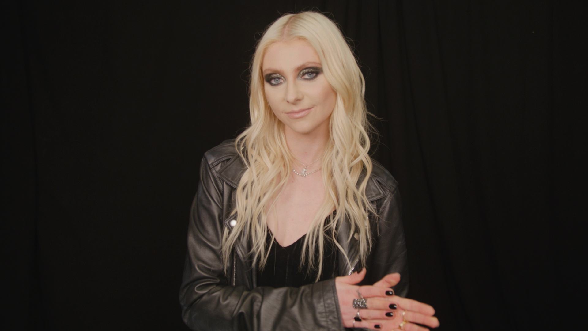 Watch Taylor Momsen Speak About The Beach Boys