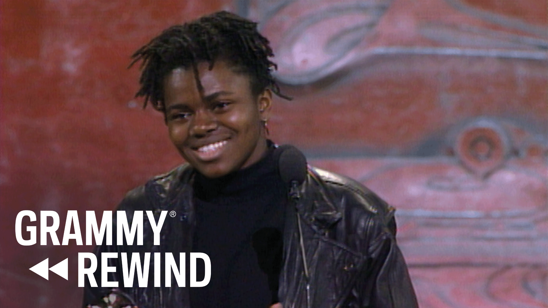 Tracy Chapman Wins Best New Artist At 1989 GRAMMYs