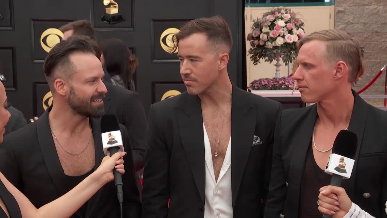 Rüfüs Du Sol At 2022 GRAMMYs Red Carpet